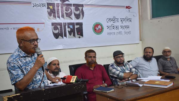 সমাজ বদলে কবি-সাহিত্যিকদের অবদান রয়েছে