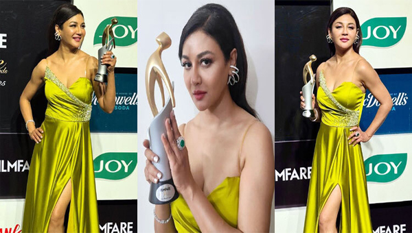 গ্রিন স্যাটিনের গাউনে অপরূপ জয়া